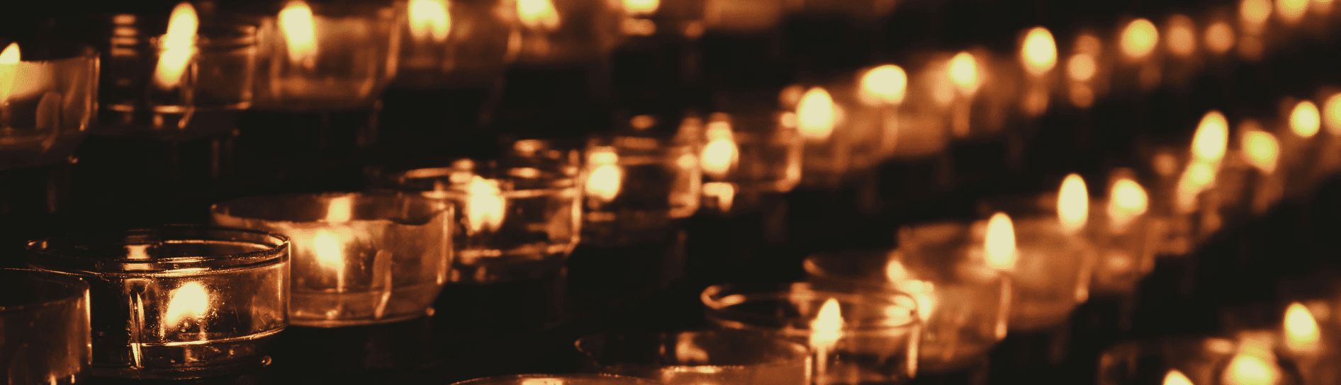 El simbolismo de la vela para recordar a un difunto